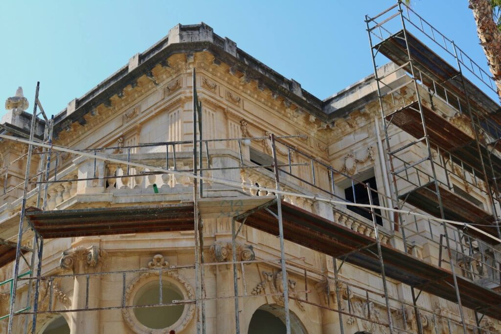 Ristrutturazioni pubbliche